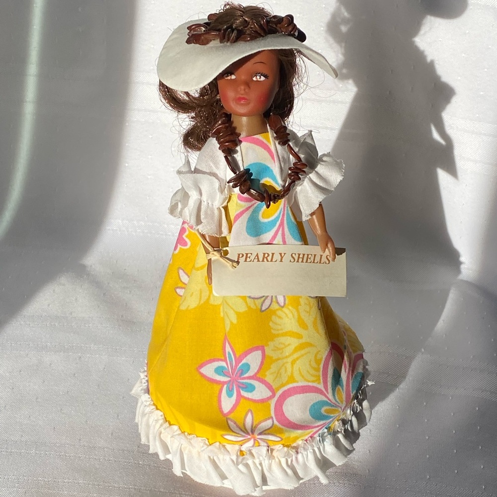 Pearly Shells Musical Wind-Up Doll 9"